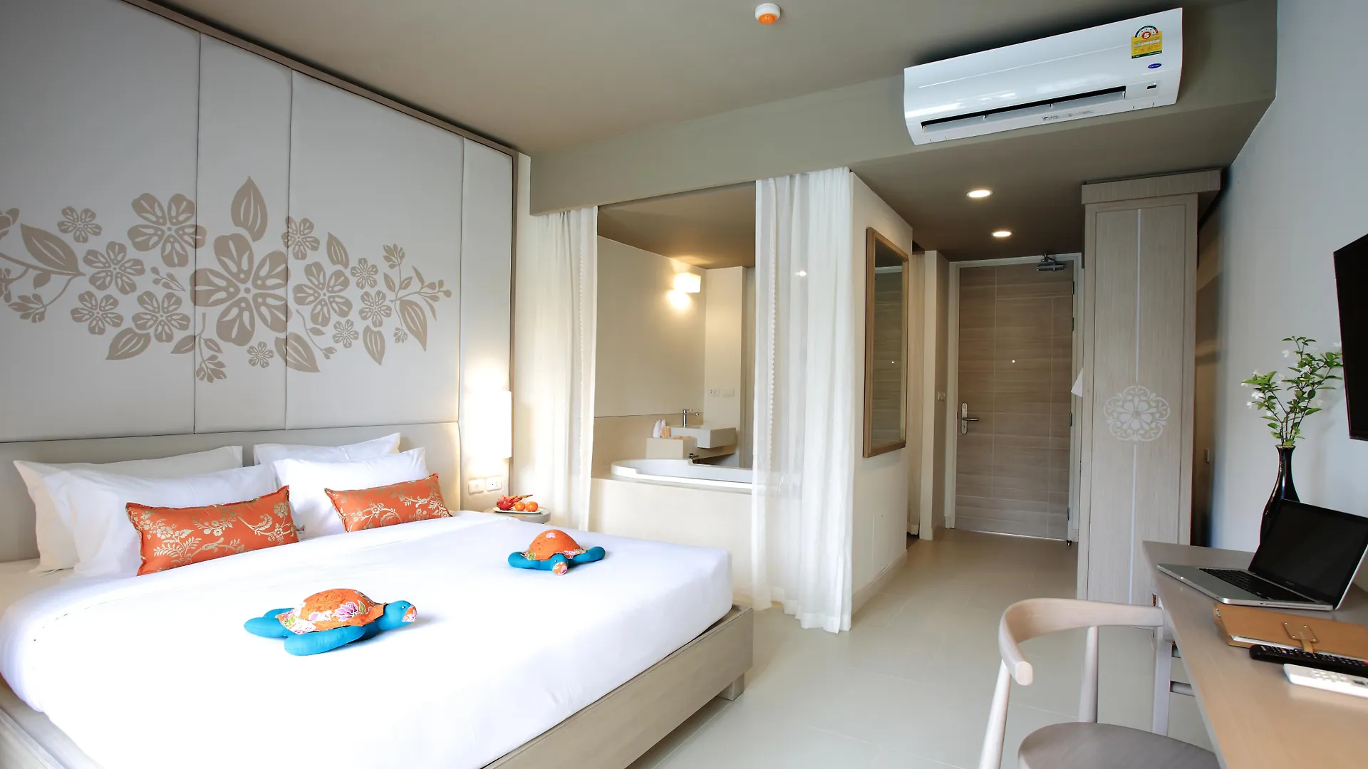 Proud Phuket, Naiyang Beach Hotel