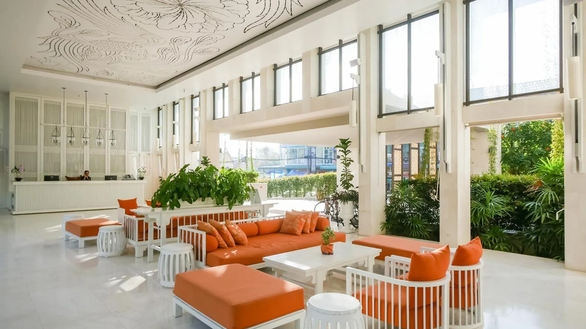 Hotel Proud Phuket, Naiyang Beach